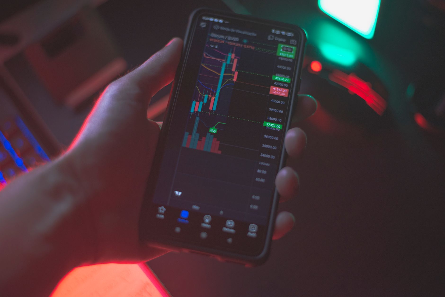 Crypto Charting Apps with Education: Price Comparison 2026